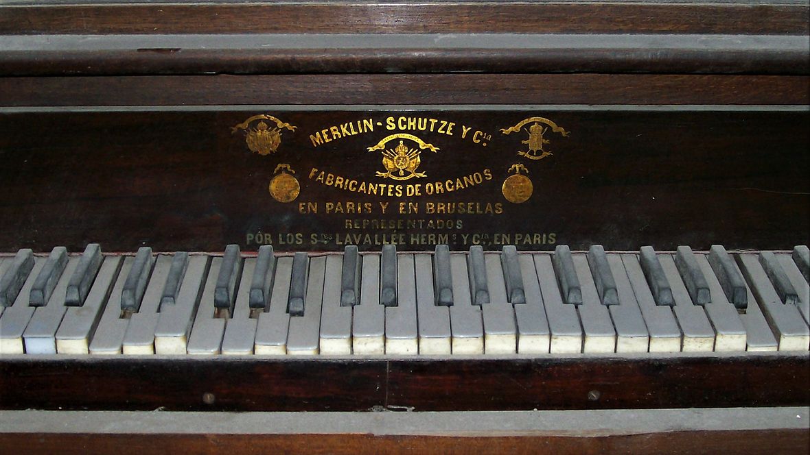 Historic organ Cuba