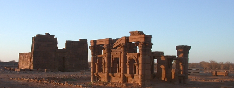 Chapel of Hathor (right) and Lion temple (left).